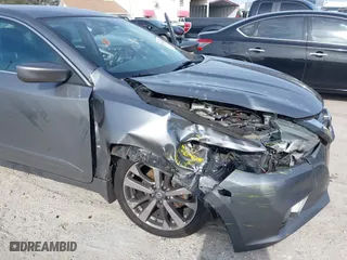2016 Nissan Altima 2.5 SL with VIN 1N4AL3APXGC246190, listed as a IAAI auction lot 41452833 with 120,789 mi miles. Bid and sale history available at carsss.com. Image 6.