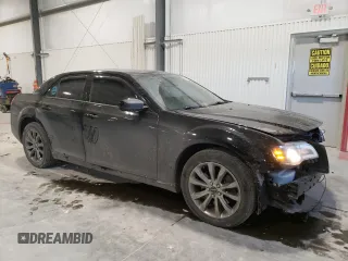 2014 Chrysler 300 with VIN 2C3CCAGG4EH352616, listed as a Copart auction lot 41852545 with 120,667 mi miles and Clean Title. Bid and sale history available at carsss.com. Image 4.