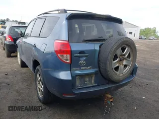 2006 Toyota RAV4 with VIN JTMZK33VX66002306, listed as a IAAI auction lot 42075057 with 271,662 mi miles. Bid and sale history available at carsss.com. Image 3.