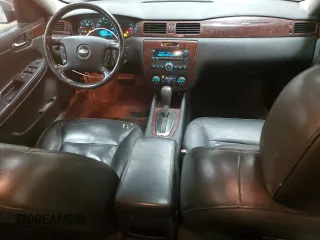2008 Chevrolet Impala LT with VIN 2G1WT58K189123823, listed as a Copart auction lot 48226725 with 370,987 mi miles and Clean Title. Bid and sale history available at DreamBid. Image 8.