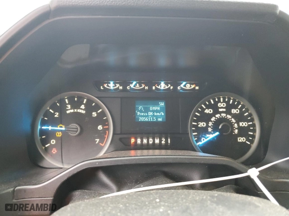 2015 Ford F-150 XLT w/HD Payload Pkg with VIN 1FTFW1EF0FFA40337, listed as a Copart auction lot 47104645 with 205,611 mi miles and Clean Title. Bid and sale history available at carsss.com. Image 9.
