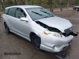 2006 Toyota Matrix STD with VIN 2T1KR32E86C603138, listed as a IAAI auction lot 42012140 with 251,493 mi miles. Bid and sale history available at carsss.com. Image 1.