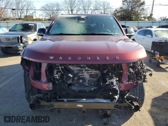 2023 Jeep Wagoneer z VIN 1C4SJVAP9PS569989, wystawiony jako Copart lot #81298154 z przebiegiem 18 133 mil mil oraz Szkoda całkowita • Salvage title. Historia ofert i sprzedaży dostępna na DreamBid. Obrazek 5.
