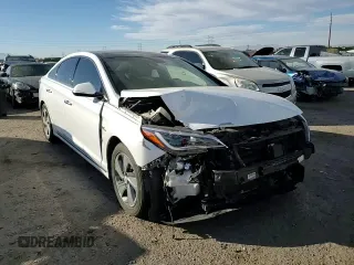 2017 Hyundai Sonata Hybrid Limited with VIN KMHE34L35HA070900, listed as a Copart auction lot 43931035 with 77,474 mi miles and Salvage Title. Bid and sale history available at carsss.com. Image 11.