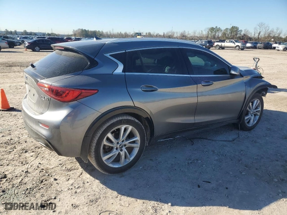 2019 Infiniti QX30 ESSENTIAL with VIN SJKCH5CP5KA008696, listed as a Copart auction lot 42027805 with 28,337 mi miles and Salvage Title. Bid and sale history available at carsss.com. Image 3.