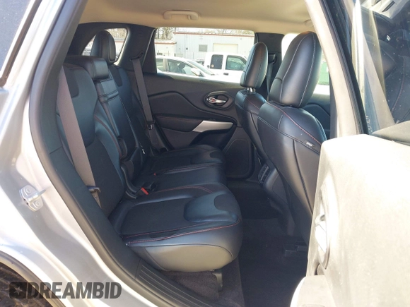 2017 Jeep Cherokee Trailhawk с VIN 1C4PJMBS2HW568695, выставлен на аукционе IAAI как лот 41743347 с пробегом 103 387 миль миль и . История ставок и продаж доступна на DreamBid. Изображение 8.