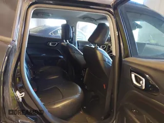 2022 Jeep Compass Trailhawk z VIN 3C4NJDDB7NT193831, wystawiony jako IAAI lot #42244555 z przebiegiem 81 632 mil mil oraz . Historia ofert i sprzedaży dostępna na DreamBid. Obrazek 8.