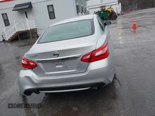 2016 Nissan Altima S with VIN 1N4AL3AP7GN350673, listed as a IAAI auction lot 41967958 with 132,352 mi miles and . Bid and sale history available at carsss.com. Image 16.