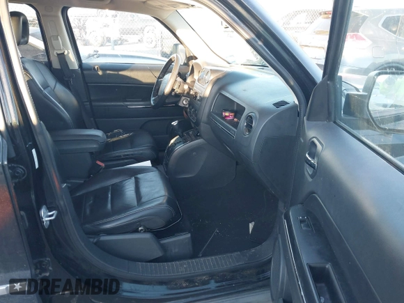 2009 Jeep Patriot with VIN 1J8FT48B79D110072, listed as a IAAI auction lot 41387933 with 92,420 mi miles and . Bid and sale history available at DreamBid. Image 5.
