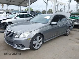 2010 Mercedes-Benz E-Class E 350 Luxury with VIN WDDHF5GB3AA074343, listed as a IAAI auction lot 42047130 with 127,000 mi miles. Bid and sale history available at carsss.com. Image 2.