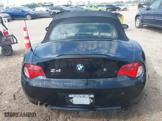 2008 BMW Z4 3.0i with VIN 4USBU33548LW76221, listed as a IAAI auction lot 41979057 with 102,879 mi miles. Bid and sale history available at carsss.com. Image 16.