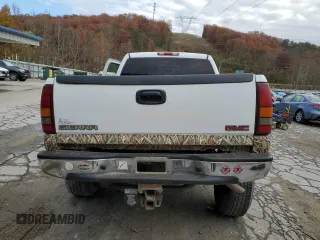 2002 GMC Sierra 1500HD SLE z VIN 1GTGK13U42F162260, wystawiony jako Copart lot #78520144 z przebiegiem Nie podano mil oraz Szkody całkowita. Historia ofert i sprzedaży dostępna na DreamBid. Obrazek 10.