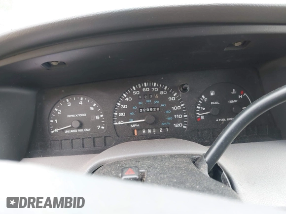 1998 Ford Windstar LX z VIN 2FMZA5148WBD66410, wystawiony jako IAAI lot #41917365 z przebiegiem 229 928 mil mil oraz . Historia ofert i sprzedaży dostępna na DreamBid. Obrazek 7.