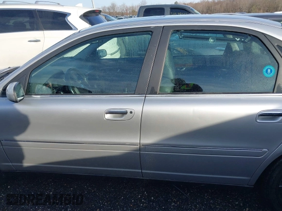 2005 Volvo S80 with VIN YV1TH592051411109, listed as a IAAI auction lot 41373718 with 180,446 mi miles. Bid and sale history available at carsss.com. Image 14.
