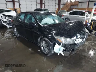 2015 Toyota Camry XLE with VIN 4T1BF1FK2FU032211, listed as a IAAI auction lot 41612899 with 120,015 mi miles. Bid and sale history available at carsss.com. Image 1.