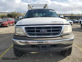 2001 Ford F-150 SuperCrew XLT with VIN 1FTRW07L41KD95909, listed as a Copart auction lot 51649305 with 181,017 mi miles and Salvage Title. Bid and sale history available at carsss.com. Image 5.
