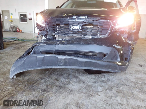 2019 Kia Sorento LX with VIN 5XYPG4A30KG513370, listed as a IAAI auction lot 41548759 with 81,429 mi miles. Bid and sale history available at carsss.com. Image 6.