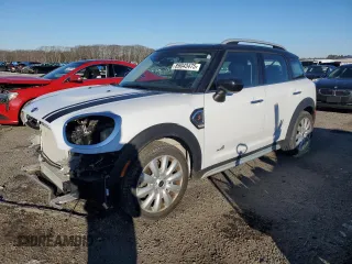 2020 MINI Countryman Cooper S with VIN WMZYX1C02L3M19468, listed as a Copart auction lot 89043475 with 18,138 mi miles and Salvage Title. Bid and sale history available at carsss.com. Image 1.
