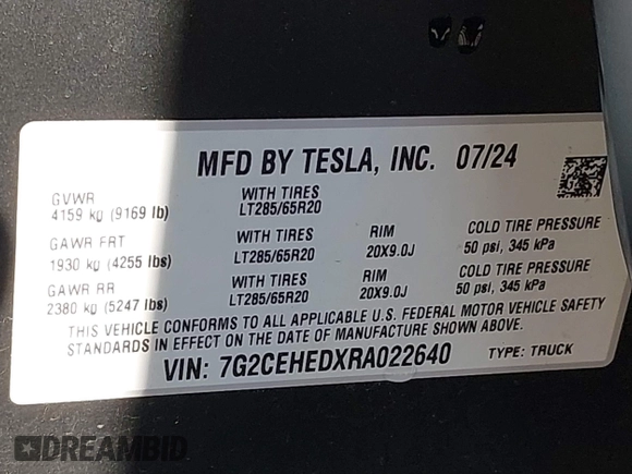 2024 Tesla Cybertruck z VIN 7G2CEHEDXRA022640, wystawiony jako IAAI lot #41423630 z przebiegiem 18 474 mil mil oraz . Historia ofert i sprzedaży dostępna na DreamBid. Obrazek 9.