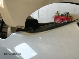 2019 Chevrolet Traverse LS z VIN 1GNERFKWXKJ305431, wystawiony jako IAAI lot #42927773 z przebiegiem 99 898 mil mil oraz . Historia ofert i sprzedaży dostępna na DreamBid. Obrazek 19.