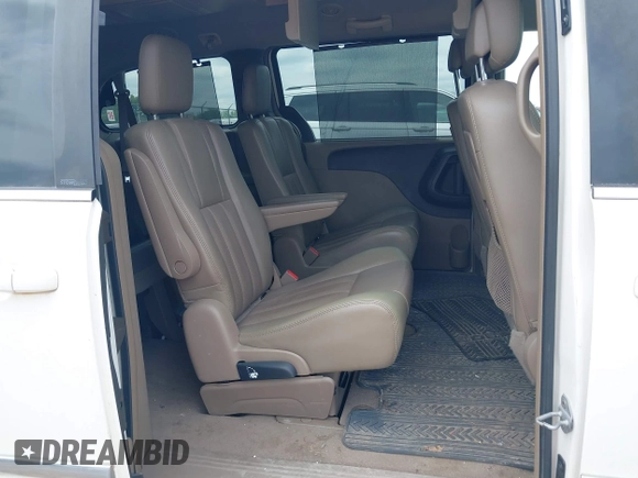 2011 Chrysler Town & Country Touring L z VIN 2A4RR8DG4BR616693, wystawiony jako IAAI lot #42492944 z przebiegiem 159 825 mil mil oraz . Historia ofert i sprzedaży dostępna na DreamBid. Obrazek 8.