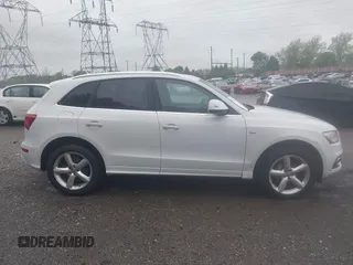 2017 Audi Q5 Premium Plus z VIN WA1M2AFP6HA087716, wystawiony jako IAAI lot #42234713 z przebiegiem 90 939 mil mil oraz . Historia ofert i sprzedaży dostępna na DreamBid. Obrazek 14.