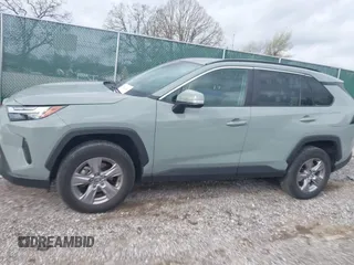 2022 Toyota RAV4 XLE with VIN 2T3P1RFV0NW270223, listed as a IAAI auction lot 41884581 with 20,832 mi miles. Bid and sale history available at carsss.com. Image 14.