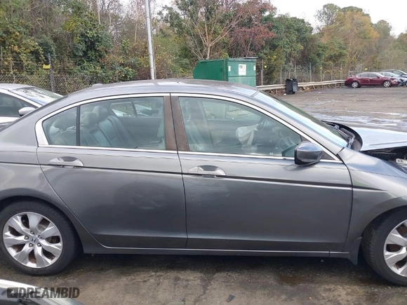 2009 Honda Accord Sdn EX-L with VIN 1HGCP26859A072967, listed as a IAAI auction lot 40782804 with 191,086 mi miles. Bid and sale history available at carsss.com. Image 13.