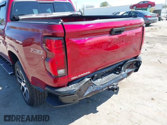 2024 Chevrolet Colorado 4WD Z71 with VIN 1GCPTDEKXR1132844, listed as a IAAI auction lot 41902583 with 11,293 mi miles. Bid and sale history available at carsss.com. Image 6.