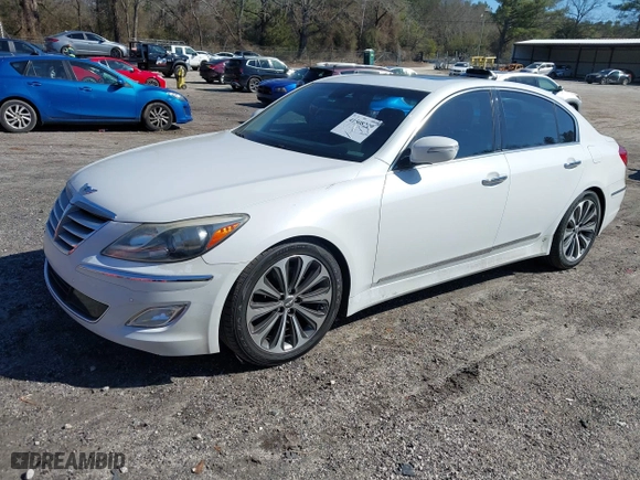 2013 Hyundai Genesis 5.0L R-Spec with VIN KMHGC4DH0DU244349, listed as a IAAI auction lot 41508229 with 231,929 mi miles. Bid and sale history available at carsss.com. Image 17.