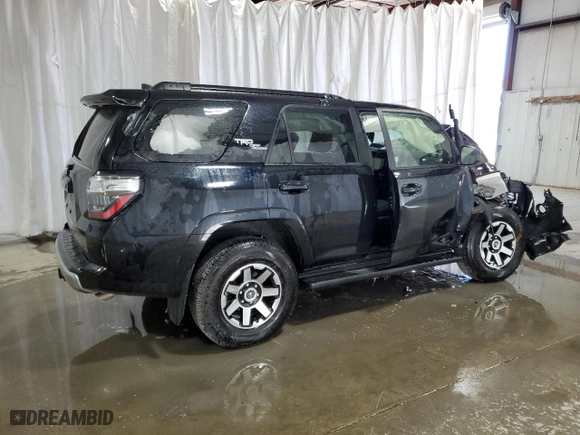 2024 Toyota 4Runner TRD Off Road with VIN JTEPU5JR0R6284930, listed as a Copart auction lot 76525474 with 4,208 mi miles and Non Repairable. Bid and sale history available at carsss.com. Image 3.