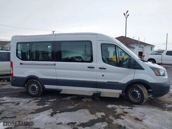 2018 Ford Transit Wagon XL with VIN 1FDZX2CM7JKA52904, listed as a IAAI auction lot 41677165 with 15,201 mi miles. Bid and sale history available at carsss.com. Image 13.