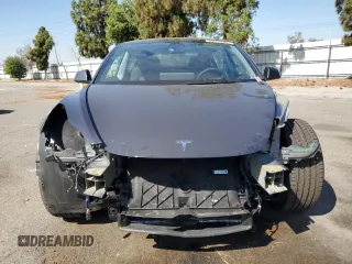 2023 Tesla Model 3 z VIN 5YJ3E1EAXPF583968, wystawiony jako Copart lot #63994085 z przebiegiem 23 723 mil mil oraz Szkoda całkowita • Salvage title. Historia ofert i sprzedaży dostępna na DreamBid. Obrazek 5.