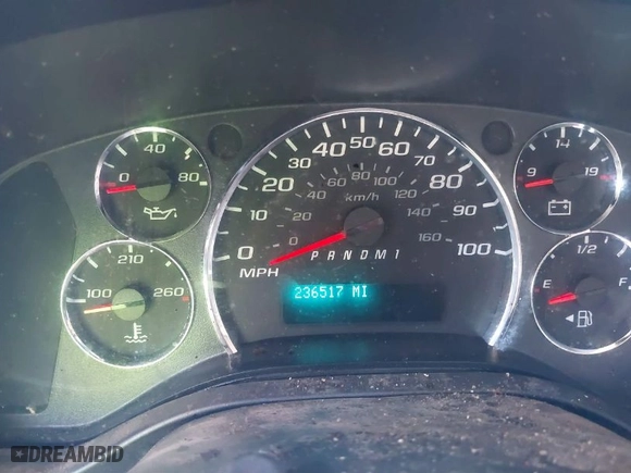 2011 Chevrolet Express Cargo Van with VIN 1GCWGFFAXB1128865, listed as a IAAI auction lot 41104936 with 236,517 mi miles. Bid and sale history available at carsss.com. Image 7.