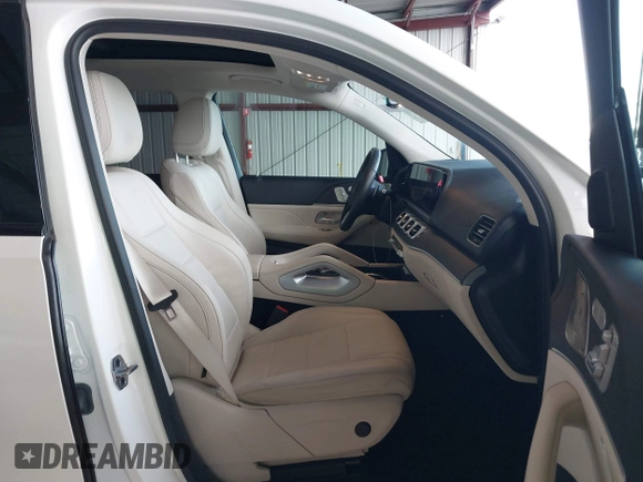 2022 Mercedes-Benz GLS with VIN 4JGFF5KE4NA793413, listed as a IAAI auction lot 41529276 with 29,692 mi miles. Bid and sale history available at carsss.com. Image 5.