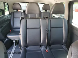 2018 Mercedes-Benz Metris Passenger z VIN WD4PG2EE1J3490089, wystawiony jako Copart lot #59262605 z przebiegiem 175 576 mil mil oraz Czysty tytuł • Clean title. Historia ofert i sprzedaży dostępna na DreamBid. Obrazek 10.