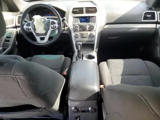 2014 Ford Explorer XLT z VIN 1FM5K7D85EGB73497, wystawiony jako Copart lot #58646835 z przebiegiem 132 075 mil mil oraz Szkoda całkowita • Salvage title. Historia ofert i sprzedaży dostępna na DreamBid. Obrazek 8.