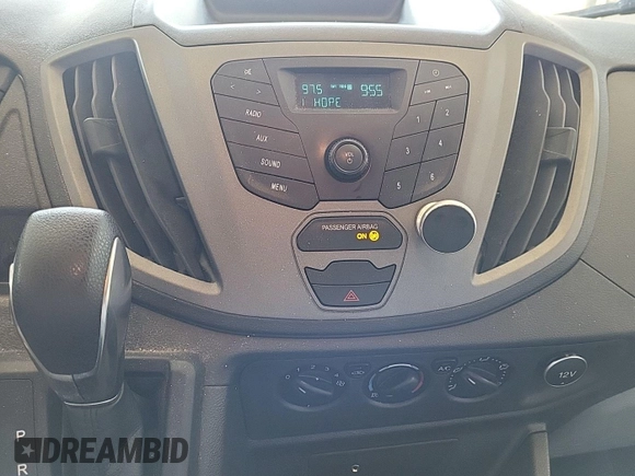 2018 Ford Transit z VIN 1FTYE1CM3JKB42289, wystawiony jako IAAI lot #42717396 z przebiegiem 88 406 mil mil oraz . Historia ofert i sprzedaży dostępna na DreamBid. Obrazek 21.