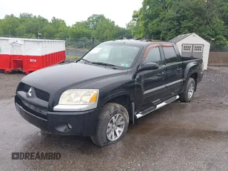 2007 Mitsubishi Raider LS z VIN 1Z7HT28K77S161721, wystawiony jako IAAI lot #42371688 z przebiegiem 130 815 mil mil oraz . Historia ofert i sprzedaży dostępna na DreamBid. Obrazek 6.