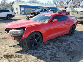 2017 Chevrolet Camaro 1LT z VIN 1G1FB1RX7H0130646, wystawiony jako Copart lot #89204615 z przebiegiem 91 554 mil mil oraz Szkoda całkowita • Salvage title. Historia ofert i sprzedaży dostępna na DreamBid. Obrazek 1.