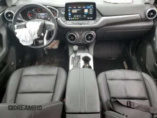2024 Chevrolet Blazer LT z VIN 3GNKBJR4XRS198047, wystawiony jako Copart lot #78895594 z przebiegiem 11 041 mil mil oraz Szkoda całkowita • Salvage title. Historia ofert i sprzedaży dostępna na DreamBid. Obrazek 8.