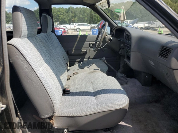 1990 Toyota Pickup DX с VIN JT4RN81P0L5083309, выставлен на аукционе Copart как лот 74438354 с пробегом 143 909 миль миль и Чистый • Clean title. История ставок и продаж доступна на DreamBid. Изображение 10.