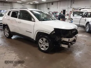 2022 Jeep Compass Latitude with VIN 3C4NJDBB9NT147839, listed as a IAAI auction lot 41620597 with 26,350 mi miles and . Bid and sale history available at DreamBid. Image 1.
