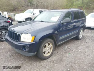 2006 Jeep Grand Cherokee Laredo with VIN 1J4GS48K76C187681, listed as a IAAI auction lot 41724035 with 194,781 mi miles. Bid and sale history available at carsss.com. Image 2.