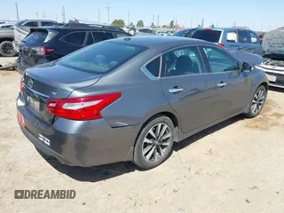 2017 Nissan Altima SV with VIN 1N4AL3AP1HC297434, listed as a IAAI auction lot 41992431 with 59,961 mi miles and . Bid and sale history available at DreamBid. Image 4.