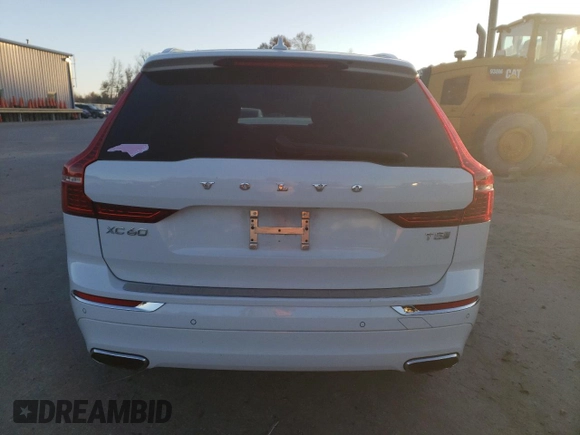 2020 Volvo XC60 Inscription with VIN YV4102DL0L1590426, listed as a Copart auction lot 83150784 with 49,154 mi miles and Salvage title. Bid and sale history available at DreamBid. Image 6.