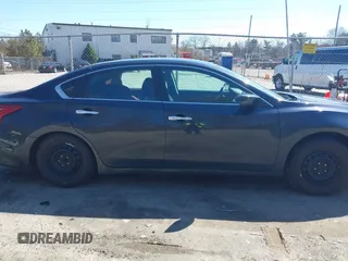 2018 Nissan Altima 2.5 SR with VIN 1N4AL3APXJC120564, listed as a IAAI auction lot 41769315 with 143,587 mi miles. Bid and sale history available at carsss.com. Image 13.