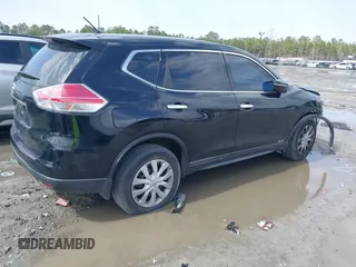 2015 Nissan Rogue SV with VIN KNMAT2MT3FP524304, listed as a IAAI auction lot 41716315 with 207,783 mi miles. Bid and sale history available at carsss.com. Image 4.