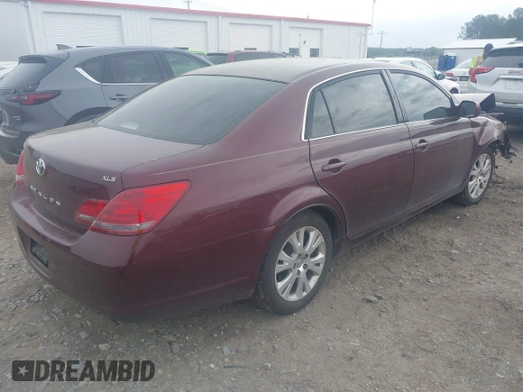 2008 Toyota Avalon XL with VIN 4T1BK36B78U259677, listed as a IAAI auction lot 41977275 with 246,736 mi miles. Bid and sale history available at carsss.com. Image 4.