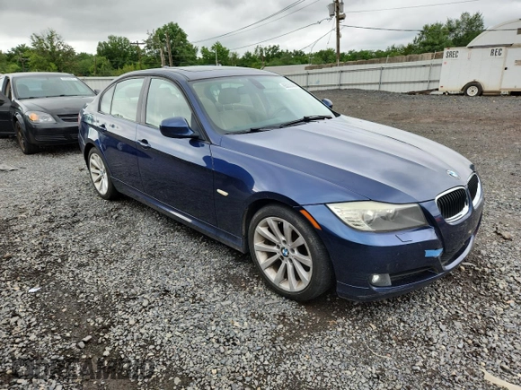 2011 BMW 3 Series 328i with VIN WBAPH5G54BNM74168, listed as a Copart auction lot 65030385 with 104,486 mi miles and Clean title. Bid and sale history available at DreamBid. Image 4.
